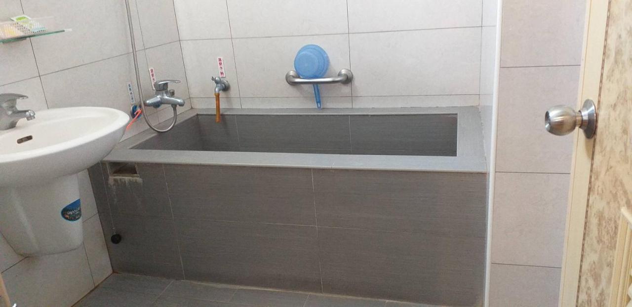 Jin Ge Hot Spring Hotel Jiaoxi Buitenkant foto