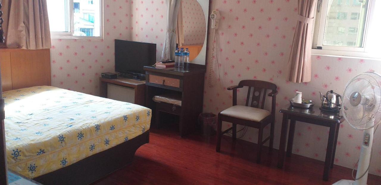 Jin Ge Hot Spring Hotel Jiaoxi Buitenkant foto
